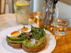 牛油果吐司-Egg•Allday Brunch(襄阳北路店)