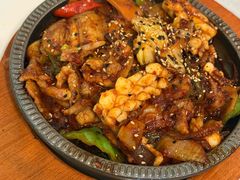 鱿鱼炒五花肉-富乐满韩国正宗炸鸡韩国料理(虹泉路店)