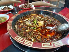 -烧哥美蛙肥肠鱼火锅·十五年社区店