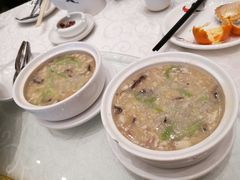 浓汤鱼翅羹-香山家宴