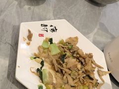 -何适山庄·团餐住宿(水长城P2停车场店)
