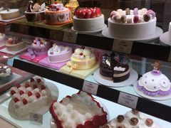 -巴黎贝甜(华堂新辰汇店)