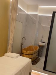 -苑苑vbeauty科技美容SPA