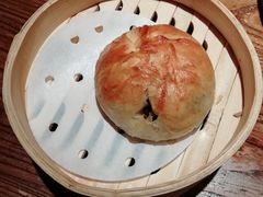 现烤破酥包-云海肴·汽锅鸡·云南菜(美罗城店)