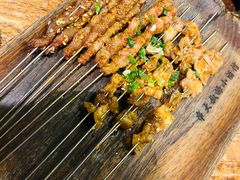 烤鲜牛肉串-串大叔炭火烤串·鸡西大冷面刀削面(总店)