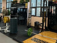 -岩顶健身(玄武店)