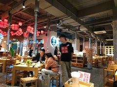 大堂-么肆烤肉·中式自助·烤肉大排档(街道口季佳PAI店)