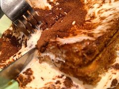 漏奶滑-潮界(LU·ONE凯德晶萃广场店)