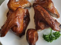 脆皮乳鸽-海逸海鲜酒家(古北店)