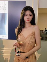 -丝语萱形象