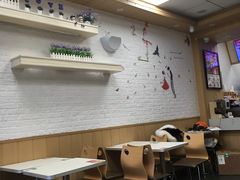 大堂-华莱士·炸鸡汉堡(绍兴世茂店)