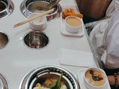 -龍歌自助小火锅(市南金茂湾店)