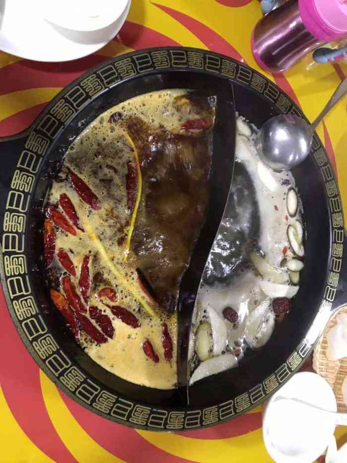 成都狮子楼火锅(积水潭店)-"「鸳鸯锅底」菌汤锅太棒了!加的汤都是原.