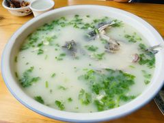 奶汤鱼头-美顺香食府鱼头老店(雪野湖店)