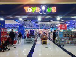 -玩具反斗城(正大广场店)