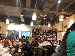 大堂-肖肖酸萝卜鱼火锅(总店)