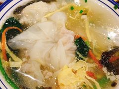 鲜肉馄饨-长人馄饨铺(解放街店)