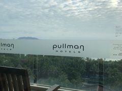 -三亚湾海居铂尔曼度假酒店