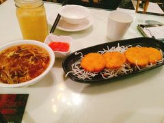 -新大咀港式茶餐厅(宝山万达店)
