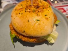 -必胜客(世欧广场店)