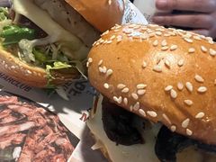 -The Habit Burger Grill 哈比特汉堡(复兴soho店)
