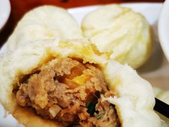 咸蛋黄超人包-老陶包子铺(南大西南村店)