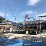 费特希耶.走累了休息一下。