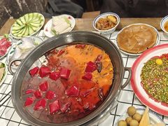 -六婶老火锅(交通大学直营店)