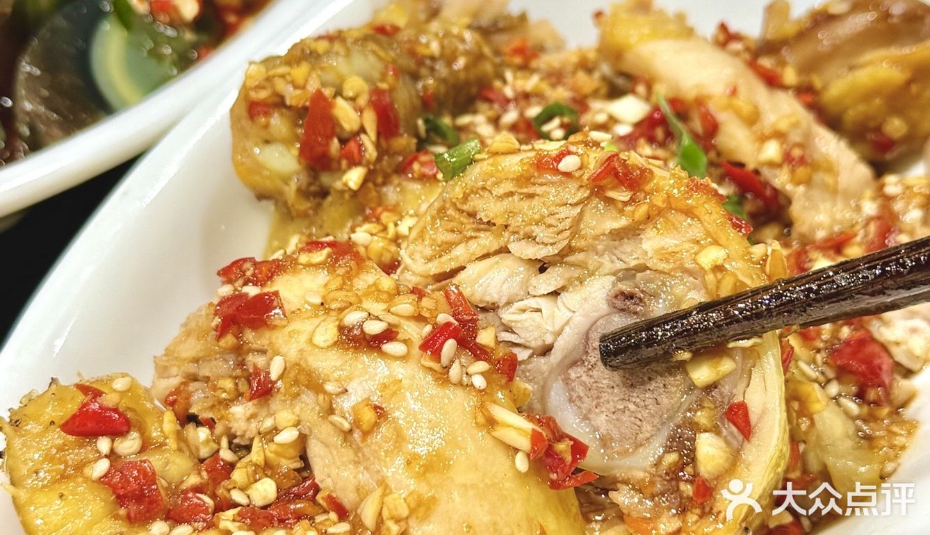 中南区挖到学生党私藏食堂！花雕香里涮出仪式感