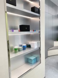 -PE SALON