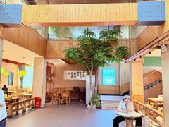 -绿草地·湘菜(酃湖师院店)