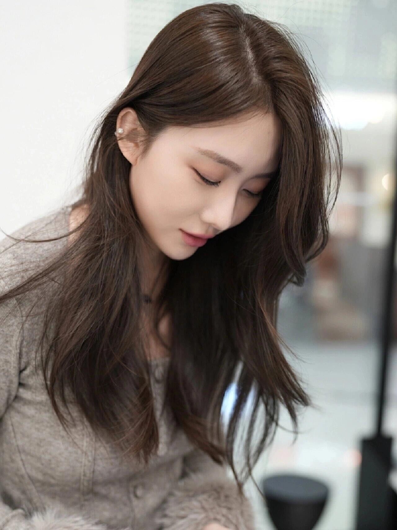 中分长发的简洁