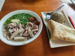 -岳记羊肠馆(陵园小区店)