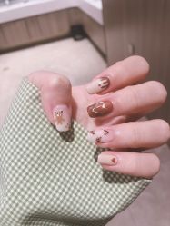 -吉吉靓甲美睫