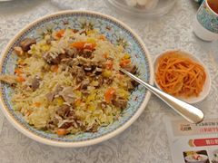 -汗腾格里·风味餐厅(新疆驻京办店)