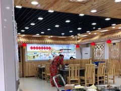 -屯老二农家铁锅炖·行业领军者(梅江店)