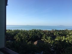 -三亚湾海居铂尔曼度假酒店
