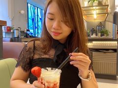 -港丽餐厅(高德置地店)