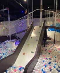 -塔塔王国·主题儿童游乐园(奥城商业广场店)