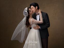 -乐派诗婚纱摄影