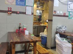 -老黄记手撕烤兔(玉林街店)