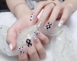 -兔猫ToMoreNails美甲美睫