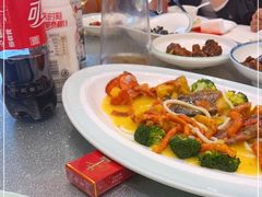 -松沪名灶·豆浆鱼头·新上海菜(飞航吾悦广场店)