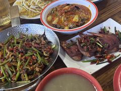 -冶建镜子·老南昌大排档·江西虾王(总店)