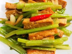 素炒西芹-豆花酒楼·三十八年匠心(秦皇东大街店)