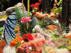 -蟹犇前•帝王蟹雪蟹(陆家嘴店)