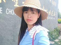 -三塔倒影公园