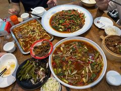 -佬缸炮江湖川菜(玉林店)