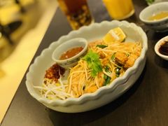 -大头虾越式风味餐厅(光明广场店)