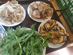 鸡枞-东巴谷野生菌火锅餐厅